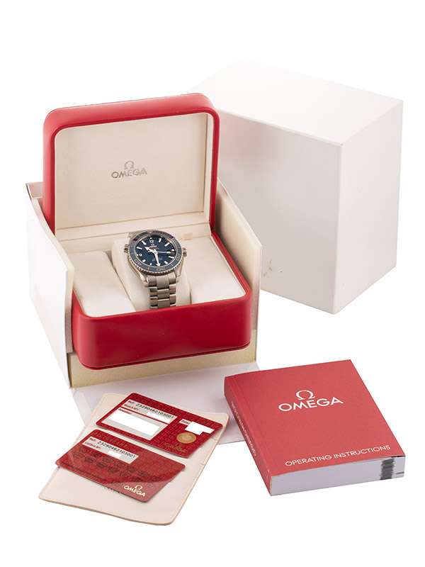 OMEGA SEAMASTER PLANET OCEAN 600M 45,5MM IN TITANIO REF. 232.90.46.21.03.001