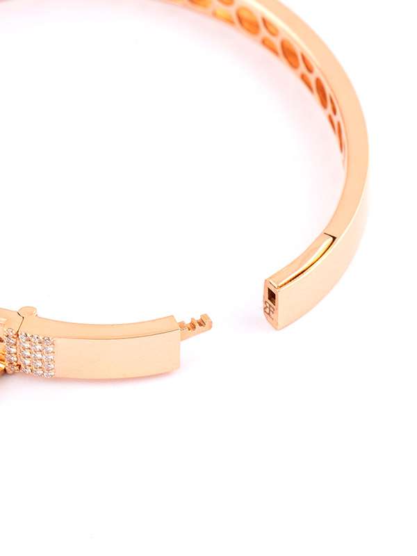 BRACCIALE RIGIDO ICONIC MOTION IN ORO ROSA 18KT CON DIAMANTI MIS. 17